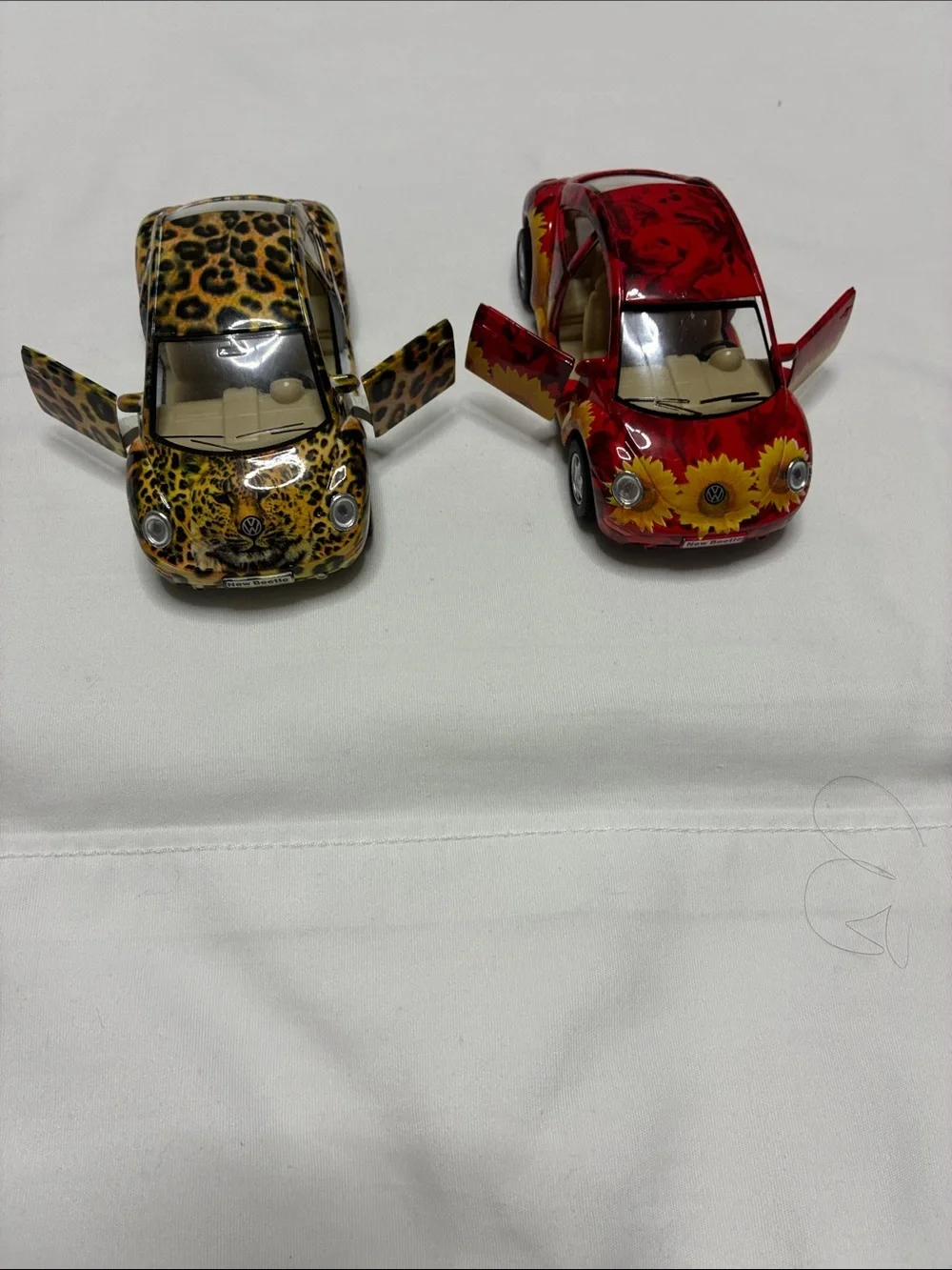 Bundle of 6 Toy Diecast Volkswagen Beetles Scale 1:32